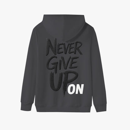Sudadera oversize que rompe moldes. Diseño audaz con corte generoso que prioriza tu libertad sin sacrificar estilo. Tela resistente y versátil para cualquier momento. Unisex, https://zhomax.com/products/sudadera-unisex-never-give-oversize-hoodies-zhomax?variant=56757319926142