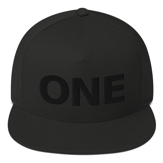 Gorra ONE Total Black – vista frontal
